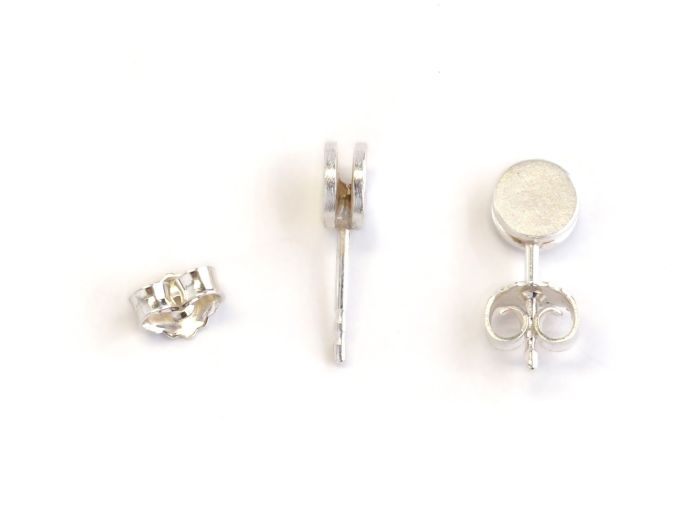 kleine Ohrstecker Silber, 6 mm Durchmesser | Sola, Seite